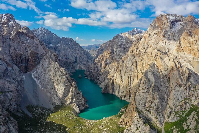 Tour to Kel Suu Lake Visit Paradise of Kyrgyzstan - Key Points