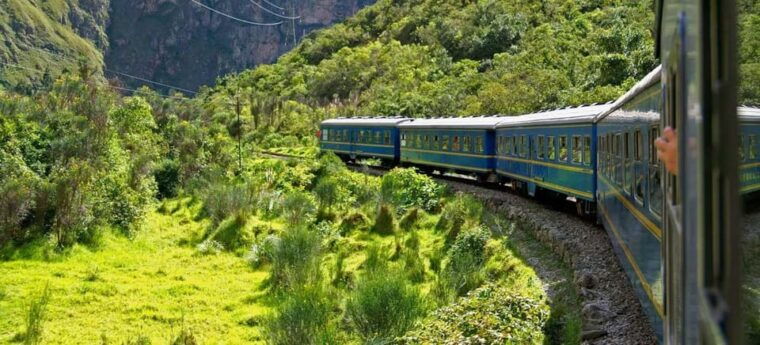 tour-to-machupicchu-with-expedition-train