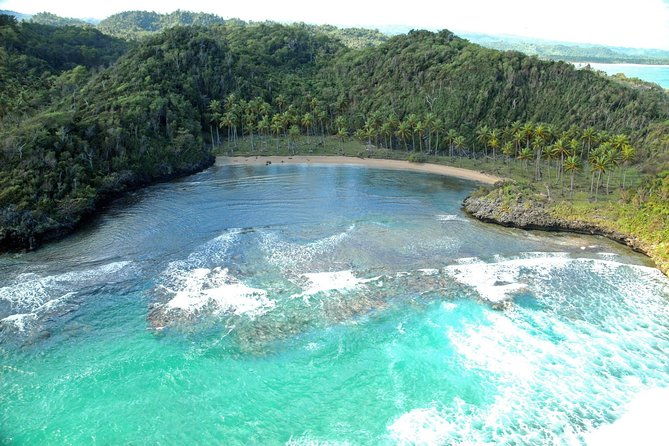 tour-to-montana-redonda-round-montain-costa-esmeralda-beach