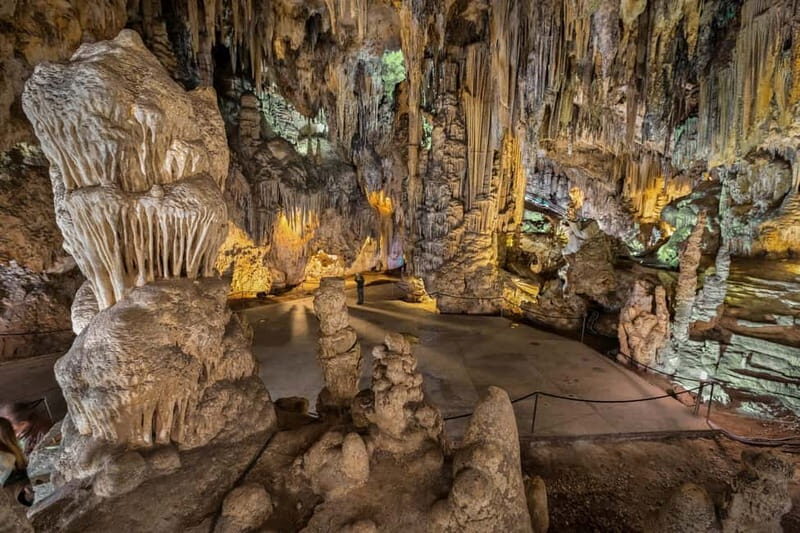 Tour to Nerja's Caves, Nerja city and Frigiliana - Overview of the Tour Experience
