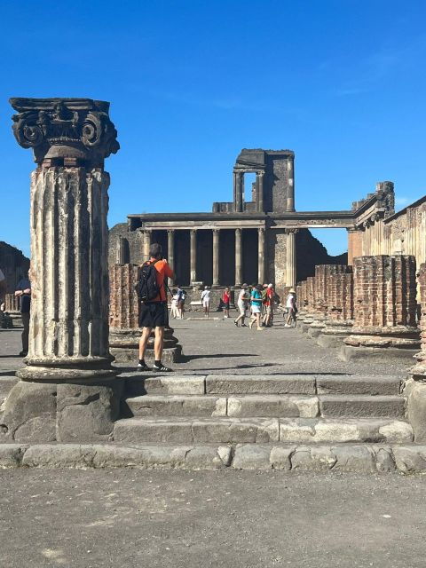 tour-to-pompeii-wine-tasting-at-the-cellars-from-positano