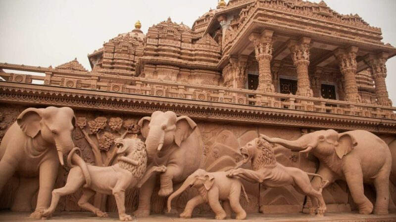 Tour To Swaminarayan Akshardham Guide & Delhi Transfers - Who Will Love This Tour?