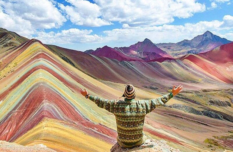 tour-to-the-7-color-mountain-and-red-valley-optional
