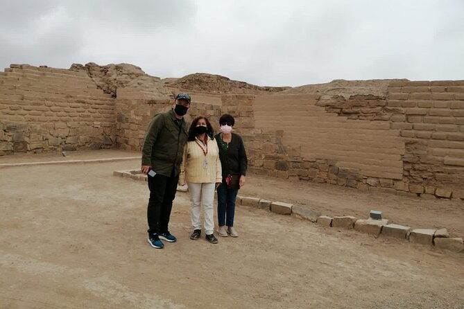 tour-to-the-archaeological-sanctuary-of-pachacamac-lunch-show