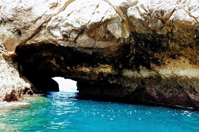 tour-to-the-caves-of-sesimbra