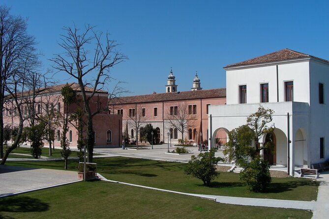 tour-to-the-islands-of-san-servolo-and-san-lazzaro-degli-armeni