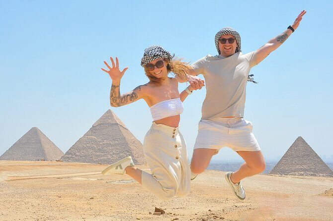 Tour to the Pyramids with Professional Photographer from Hurghada - Key Points