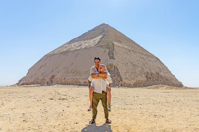 Tour to the Pyramids with Professional Photographer from Hurghada - FAQ