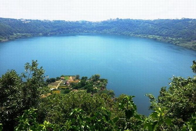 tour-to-the-roman-castles-nemi-ariccia-and-castel-gandolfo-a-day-from-rome