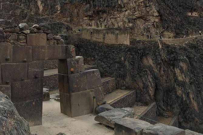 tour-to-the-sacred-valley-maras-moray