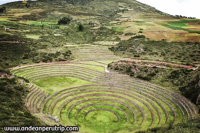 tour-to-the-sacred-valley-maras-moray
