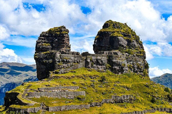 tour-to-the-waqrapukara-archaeological-complex-from-cusco