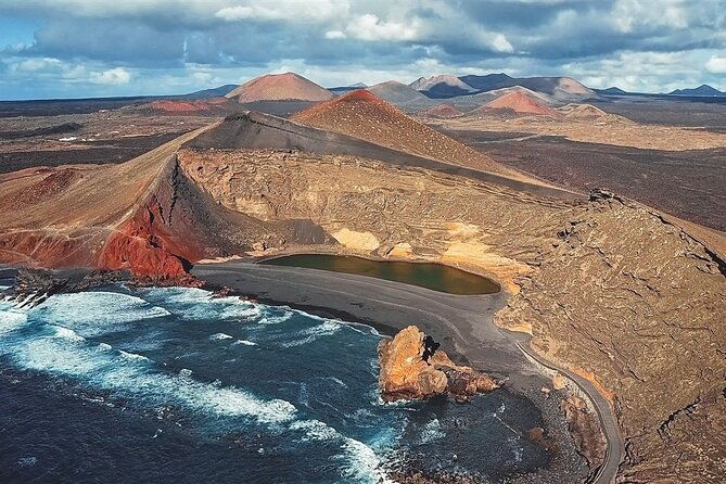 tour-to-timanfaya-la-geria-and-la-laguna-verde