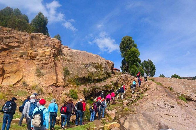 tour-uros-islands-amantani-and-taquile-2days