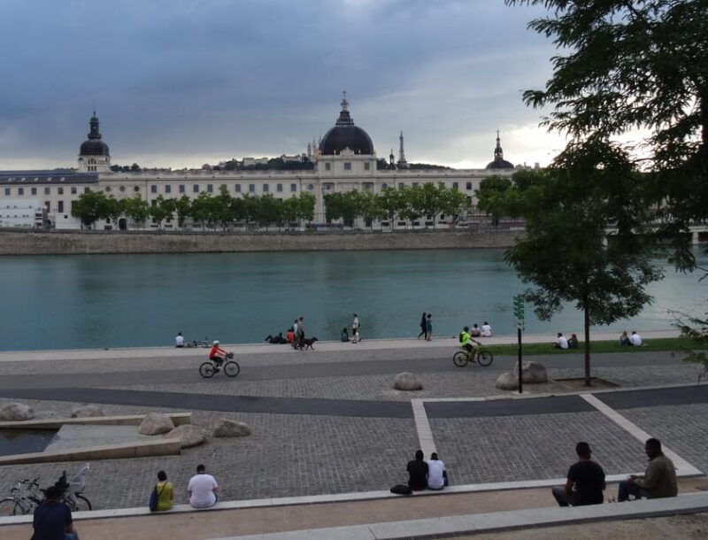 tour-with-an-actor-guide-the-revolution-and-the-end-of-lyon