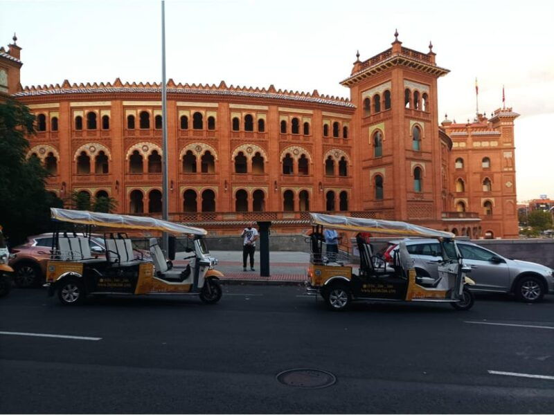 tour-with-private-guide-in-tuk-tuk-through-madrid-torero