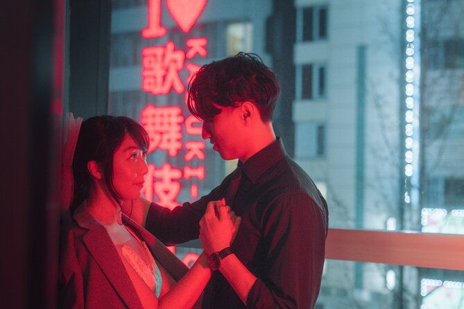 tour-with-pro-tokyo-photographer-and-take-edgy-unique-portraits