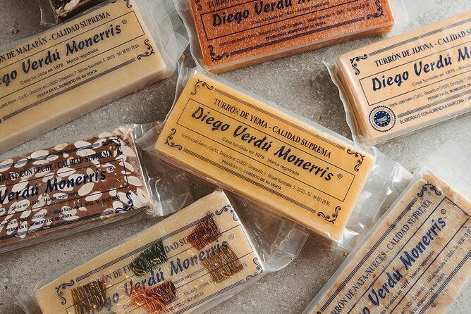 tour-with-tasting-of-moscovitas-and-asturian-pastries-in-oviedo