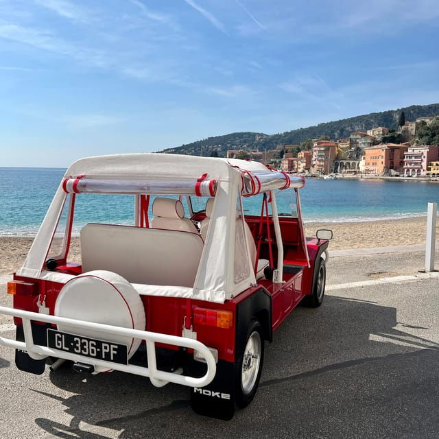 tourist-tour-on-french-riviera-in-a-mini-moke-convertible