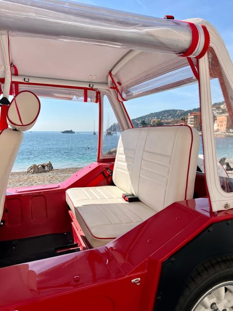 tourist-tour-on-french-riviera-in-a-mini-moke-convertible
