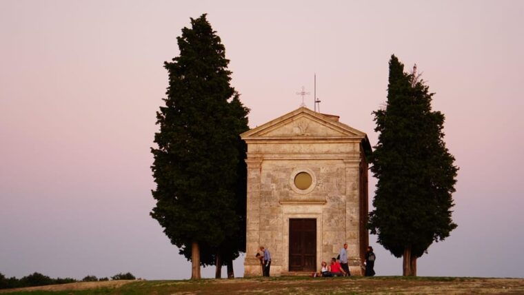 tourphotographerguide-in-the-heart-of-valdorcia-tuscany