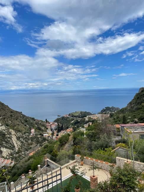 Tours Privato in Mini van Monte Etna e Taormina da Siracusa - Exploring the Highlights of Sicily: Mount Etna and Taormina