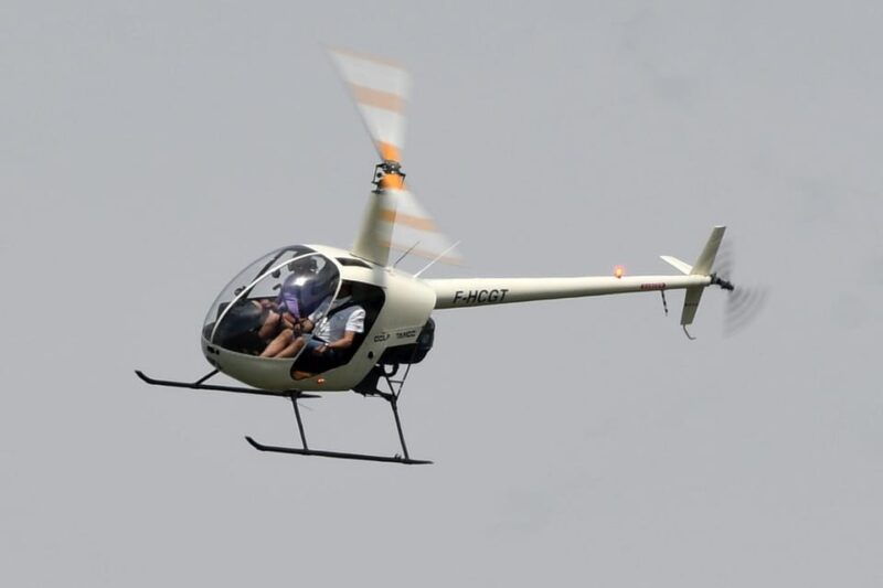 toussus-le-noble-30-minutes-helicopter-flying-lesson