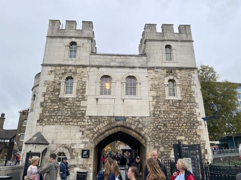 tower-of-london-after-hours-tour-with-ceremony-of-the-keys