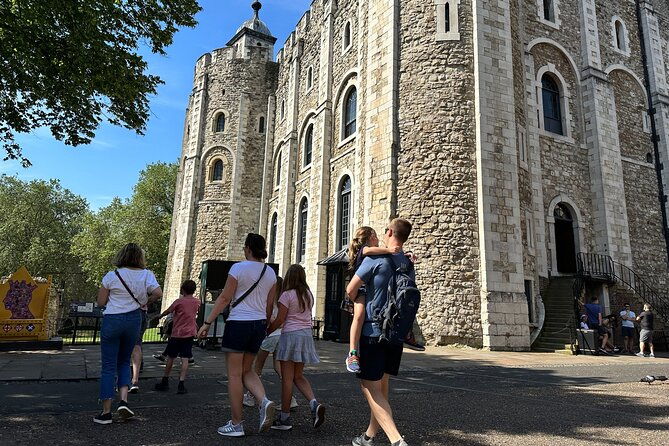 tower-of-london-for-kids-families-private-guided-tour-with-pre-booked-tickets