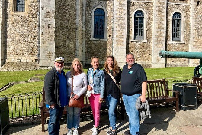 tower-of-london-private-tour-for-families-and-friends
