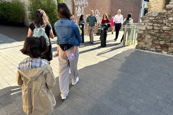 tower-of-london-private-tour-with-blue-badge-guide