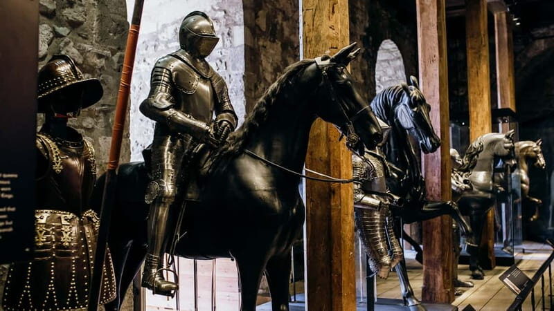 Tower of London Tour with Crown Jewels, plus River Cruise - FAQs