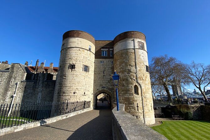 tower-of-london-westminster-abbey-vip-tour-with-expert-guide