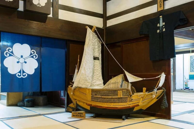 Toyama: 6-Hour Private Walking Tour with Licensed Guide - Scenic Spots and Relaxing Parks