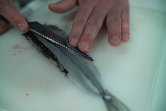 toyosu-fish-market-private-tour-and-cooking-experience