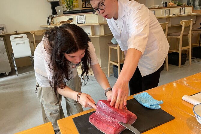 toyosu-tsukiji-market-and-making-sushi-workshop-tour