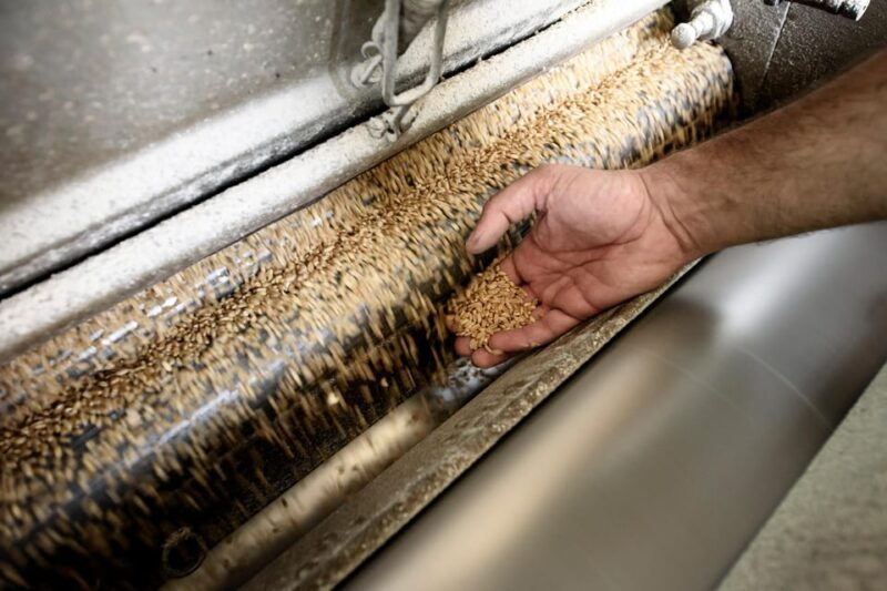 tradition-and-taste-tour-of-caltagirones-historic-mill