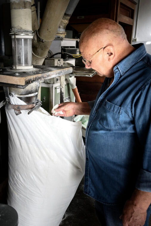 tradition-and-taste-tour-of-caltagirones-historic-mill