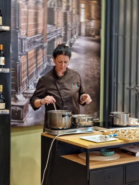 tradition-and-taste-tour-of-caltagirones-historic-mill