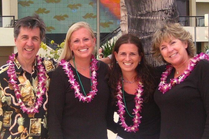 Traditional Airport Lei Greeting on Honolulu Oahu - An In-Depth Look at the Lei Greeting Experience