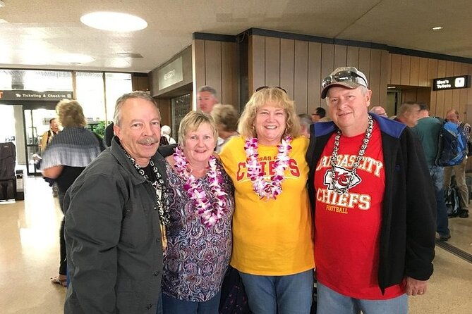 traditional-airport-lei-greeting-on-kahului-maui