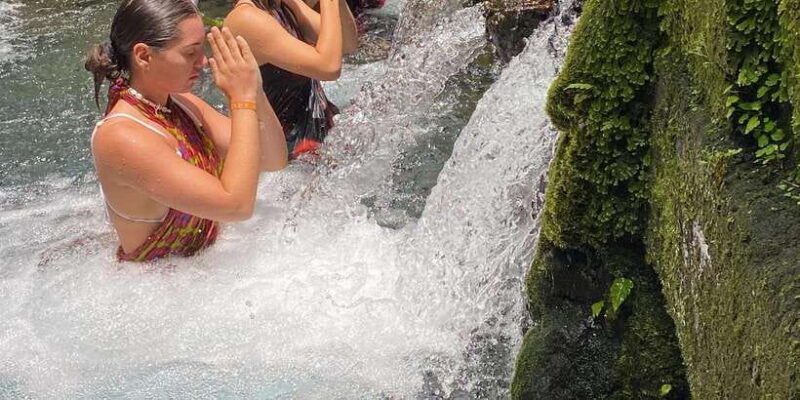 traditional-balinese-healing-and-water-purification