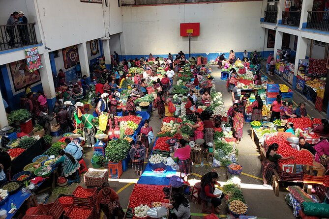 traditional-colorful-chichicastenango-market-private-day-tour
