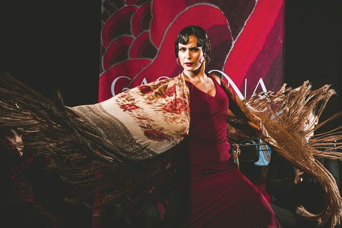 traditional-flamenco-show-at-tablao-casa-ana