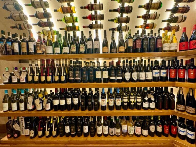 traditional-food-tasting-with-wine-pairing-in-trastevere