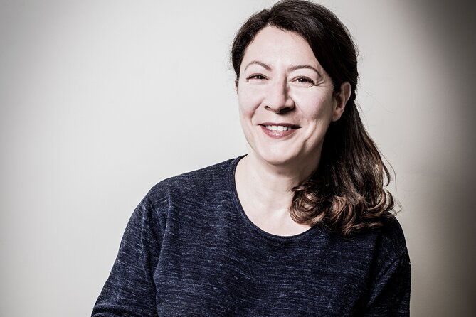 traditional-french-souffle-cooking-class-in-paris-in-a-local-home