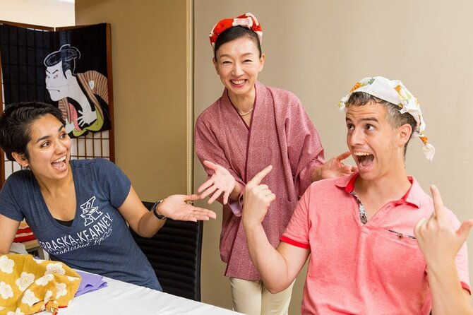 traditional-furoshiki-cloth-wrapping-experience