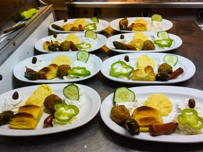 traditional-greek-show-with-dinner