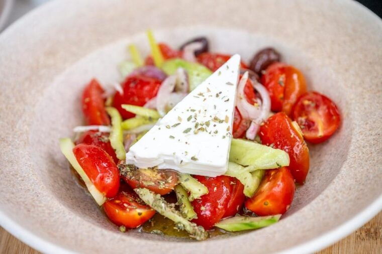 traditional-greek-show-with-dinner