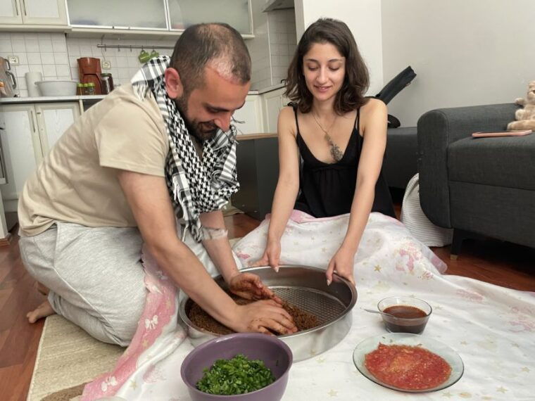 traditional-home-dinner-night-with-cigkofte-learn-and-eat